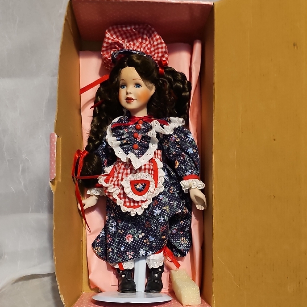 VTG Paradise Galleries Porcelain Doll in Blue and Red Dress "Hannah"